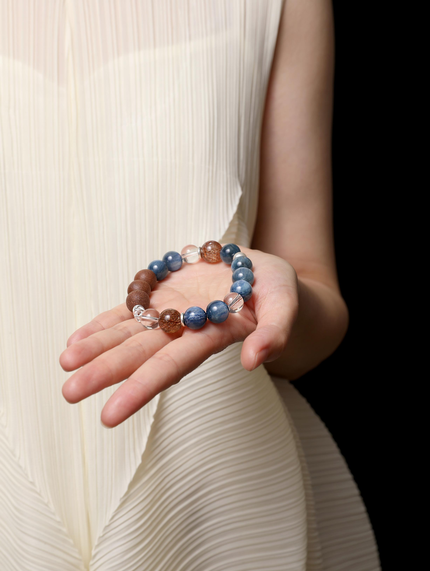 Lamenta Azure Bracelet